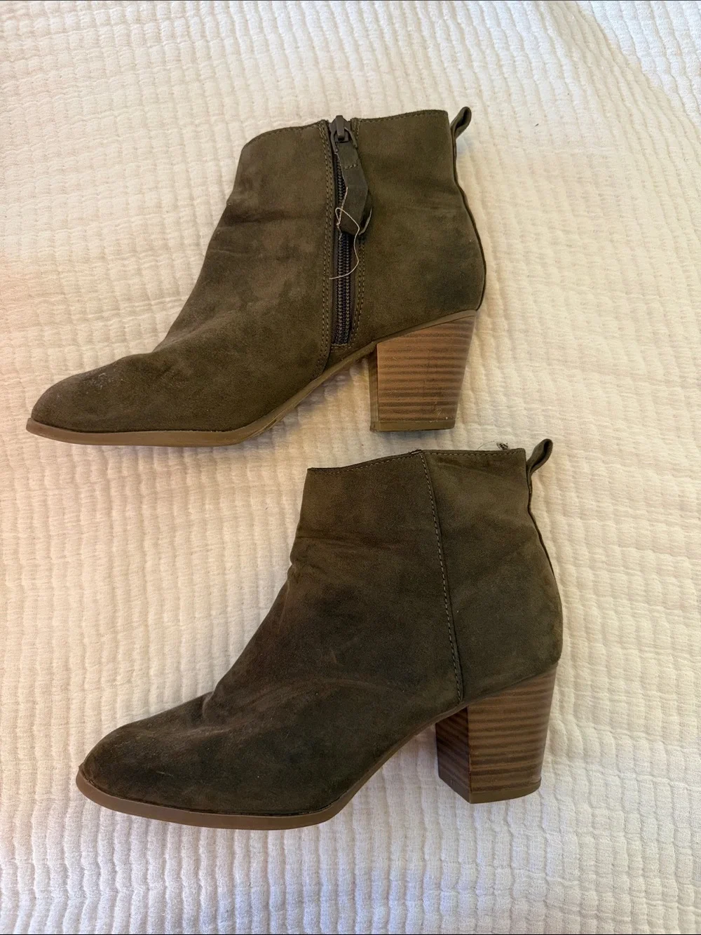 Old Navy classic suede